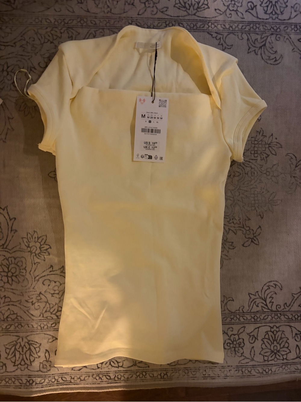 Women's Short Sleeve Crewneck Top in Pale Yellow Zara NWT